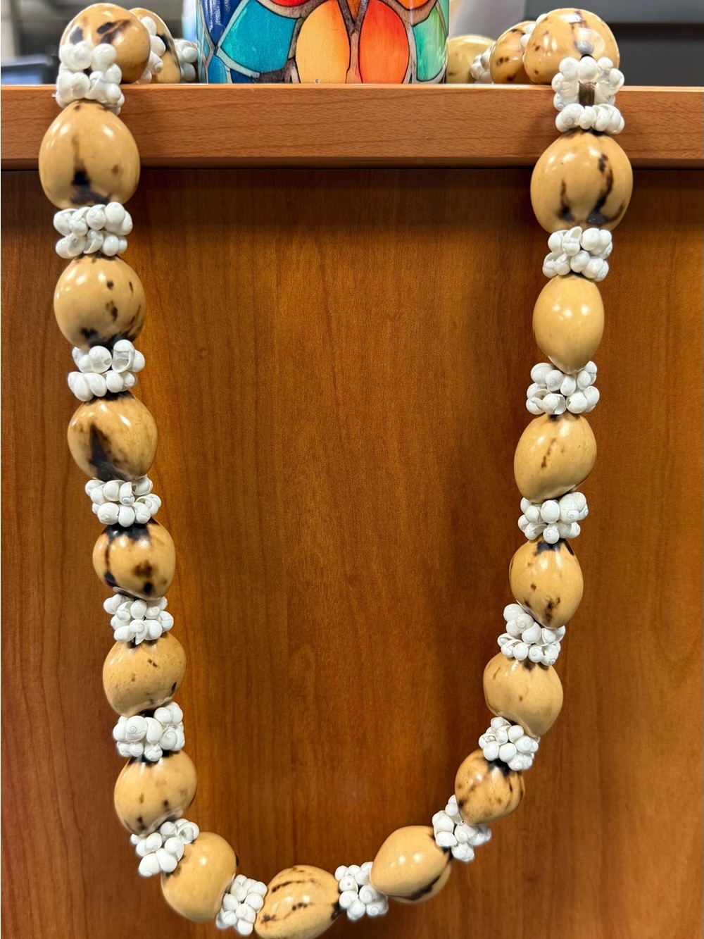 Handmade Hawaiian Lacquered White Kukui Nut and Shell Lei Necklace